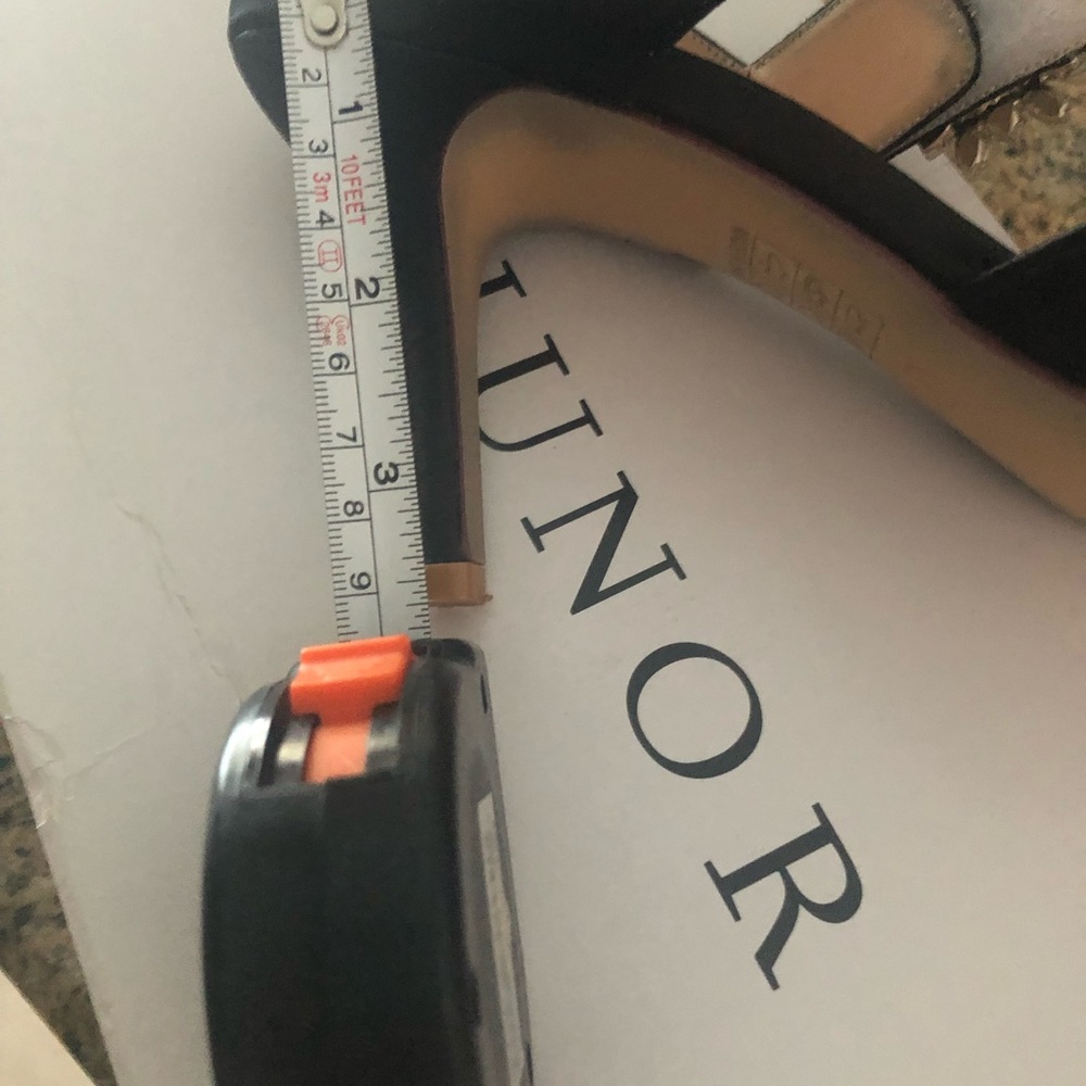 Black evening shoes. In very good condition size 10 - Picture 6 of 6